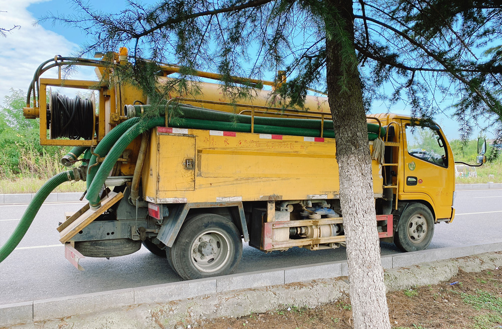 社区清洗抽粪车
