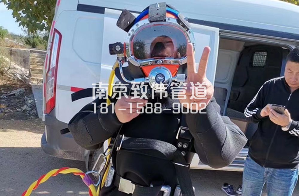 社区沉淀池清底